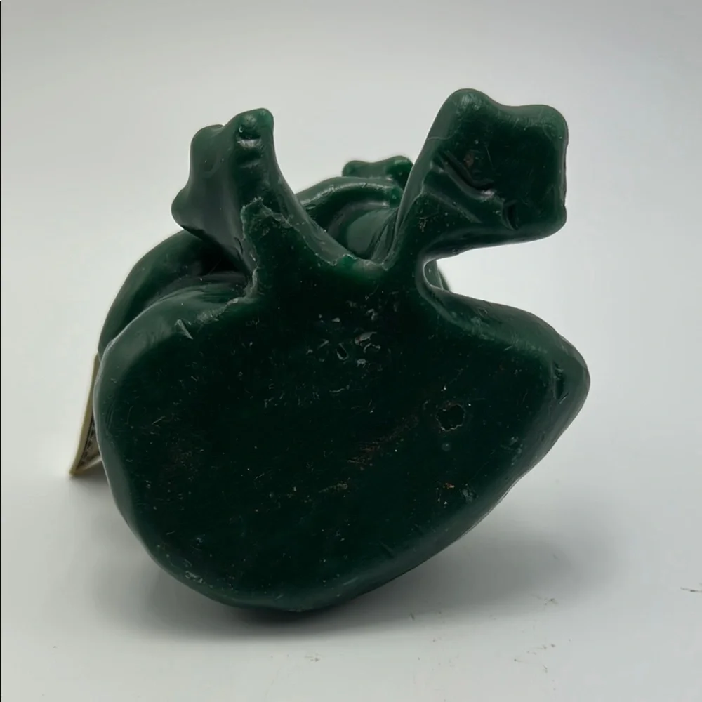 Russ Berrie Leaping Frong Green YellowWax Sculpture Candle Decorative #14078